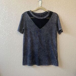 Ro & De Bleached Tee TShirt with See Through V-Neck Size S NWT